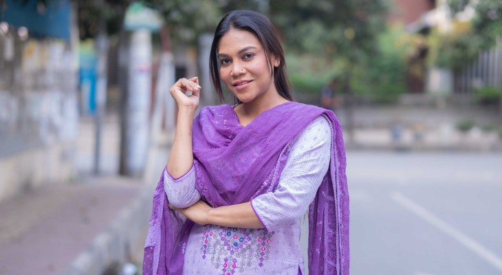 শ্রীমঙ্গলে একসঙ্গে অর্ধ ডজন নাটকের কাজ শেষ করলেন সীমা